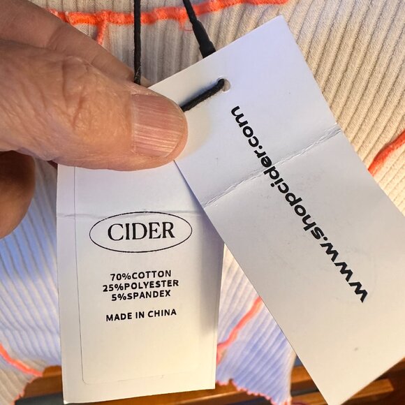 NWT Cider Contrast Trim ribbed Crop Top Sz L - Picture 5 of 6